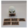 Halloween spookje met grappige verwisselbare tekstbordjes